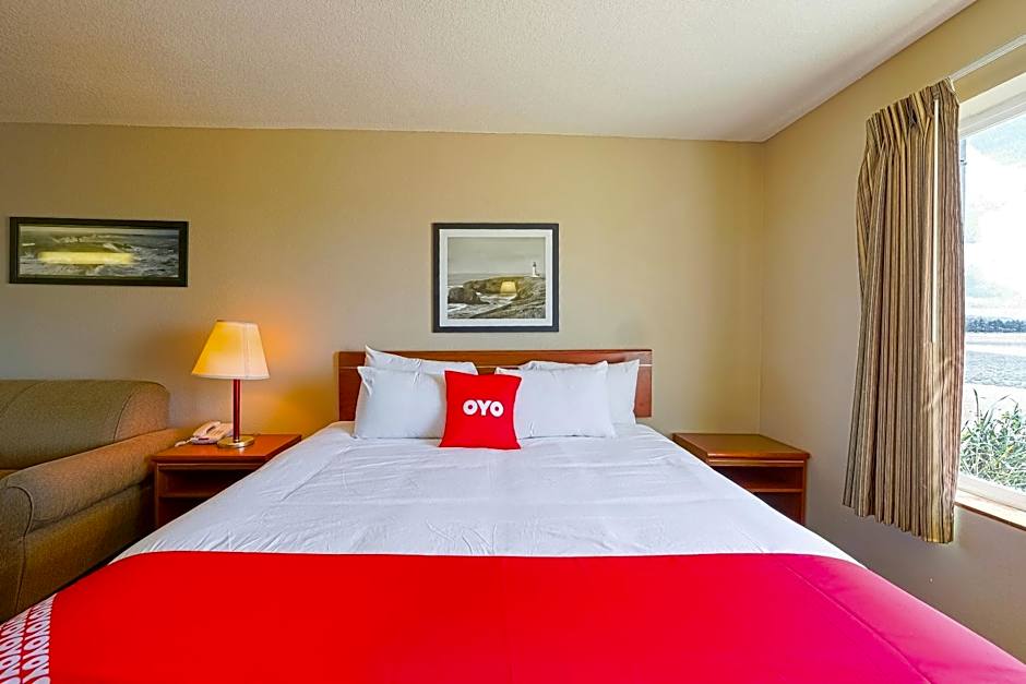 Siletz Bay Beachfront Hotel by OYO Lincoln City