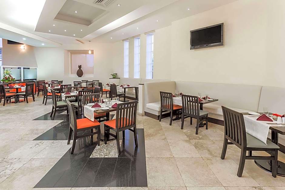 Baymont Inn & Suites Lazaro Cardenas