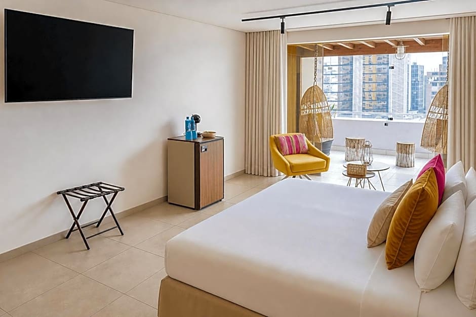 NAIA Hotel Miraflores