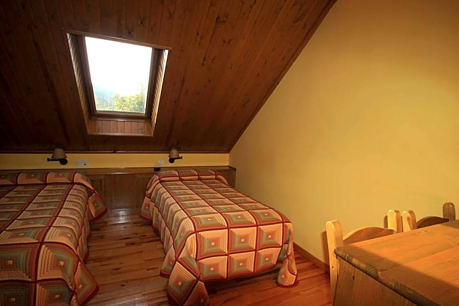 Hotel, Bungalows y Camping Viu