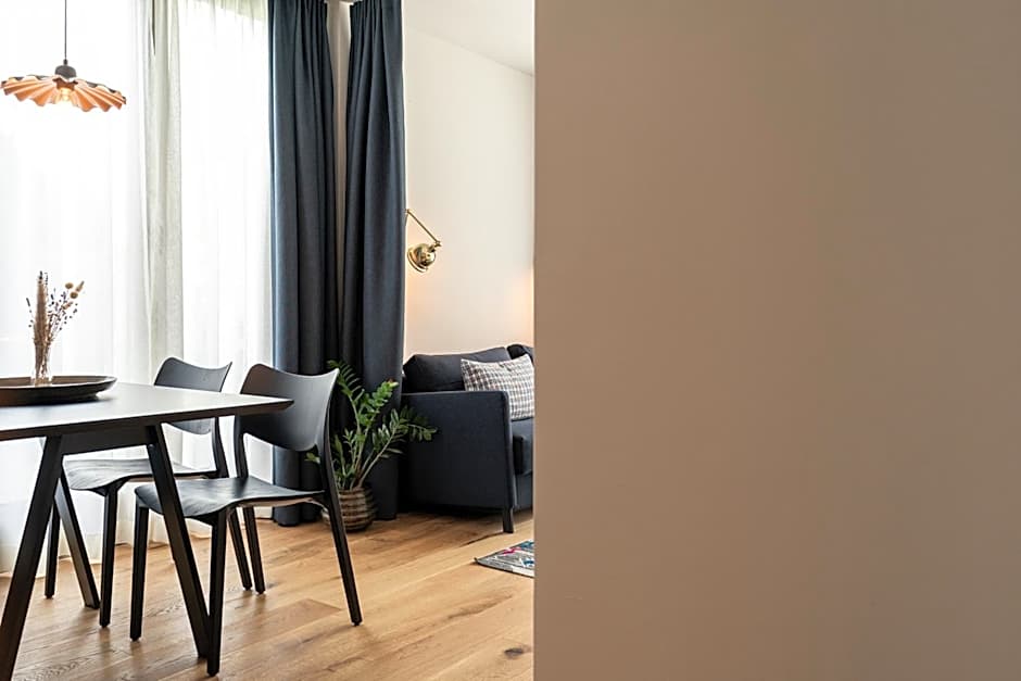 Omaela Apartments