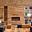Country Inn & Suites by Radisson, Lawrence, KS