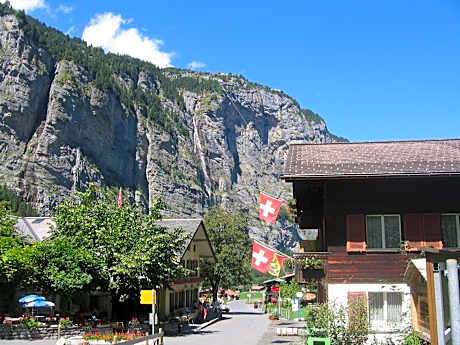 Hotel-Restaurant Stechelberg Bed & Breakfast