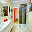 Smart-House-Central-Rent-Rooms-With-Air-Conditioning FREE PARKING