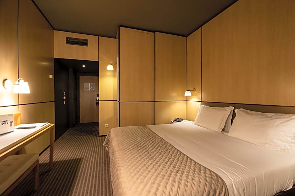 Axis Vermar Conference & Beach Hotel