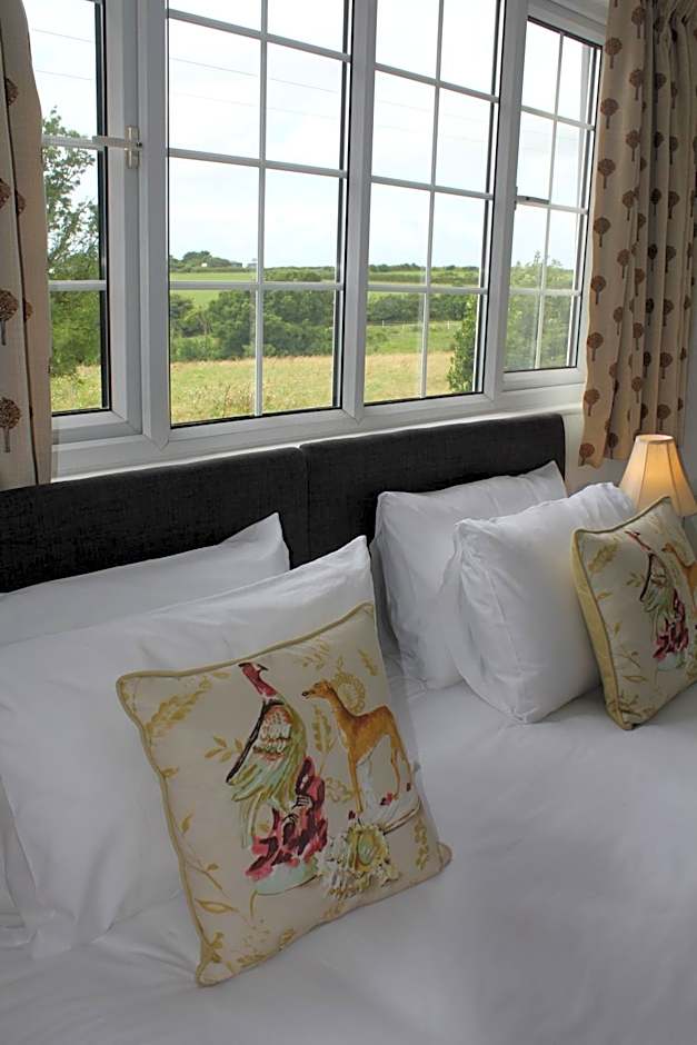 Three Horseshoes Country Inn