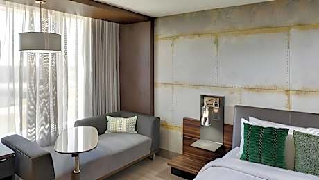 1 Bedroom Junior Suite, 1 King