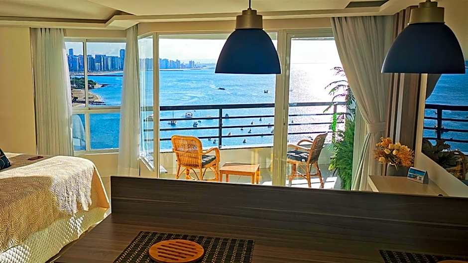 Seaflats Iate Plaza Hotel