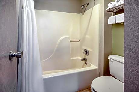 Deluxe King Suite - Non-Smoking