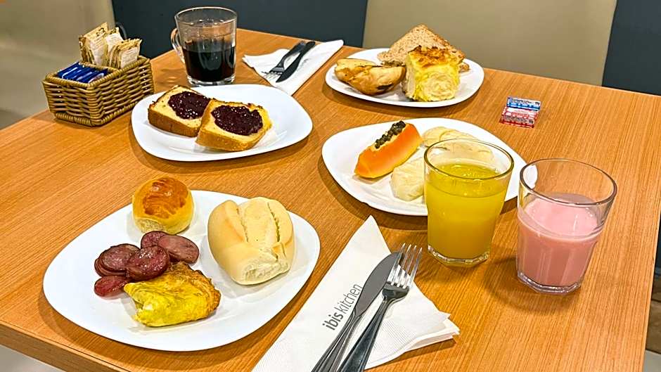 ibis Santos Gonzaga Praia