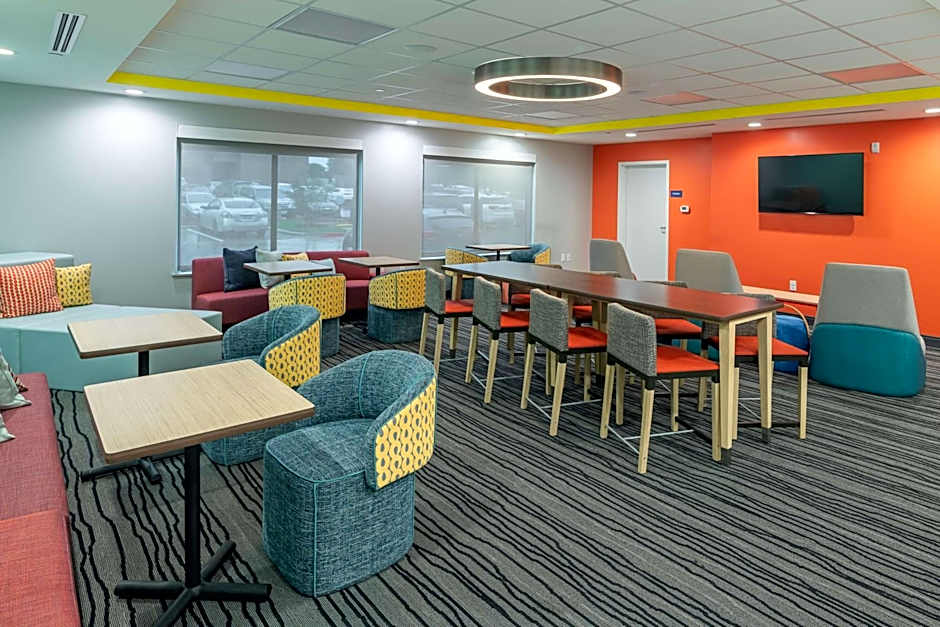 Tru by Hilton Garland, TX