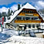 Hotel & Restaurant Gruner Baum - Die Grune Oase Am Feldberg