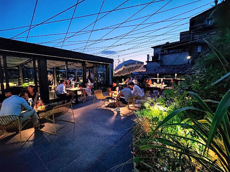 Hotel Priori Secret Garden
