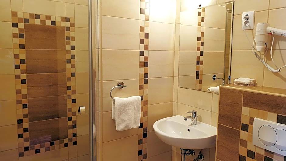 Diana Club Hotel
