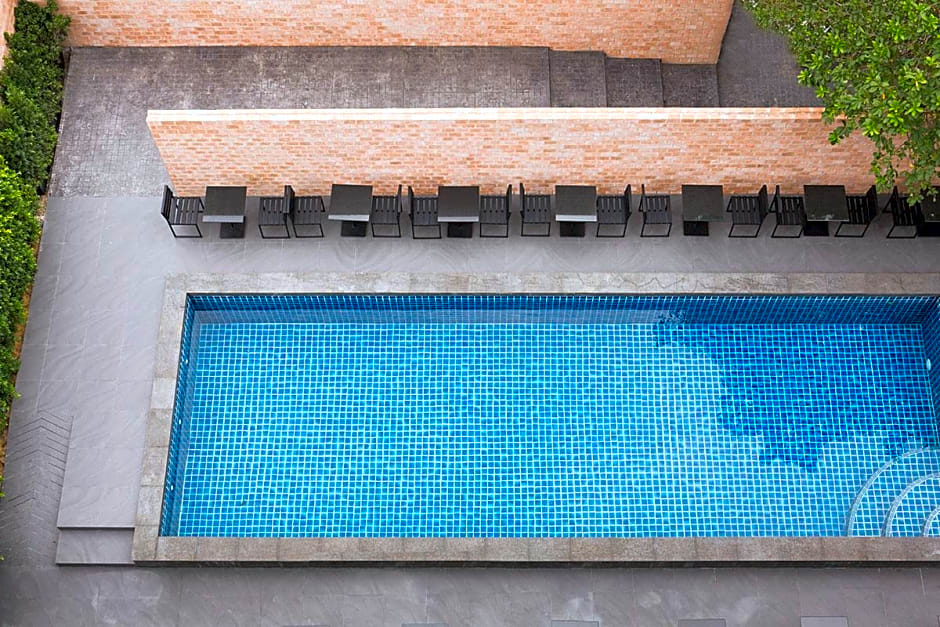 Theorie Hotel Sukhumvit 107 by SLH