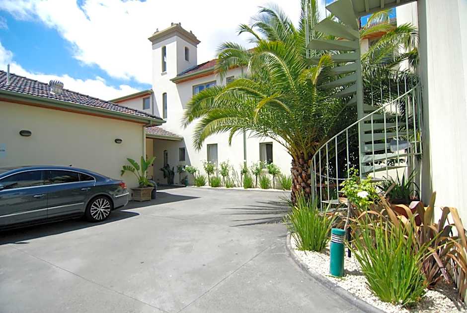 Brunswick Tower Hotel