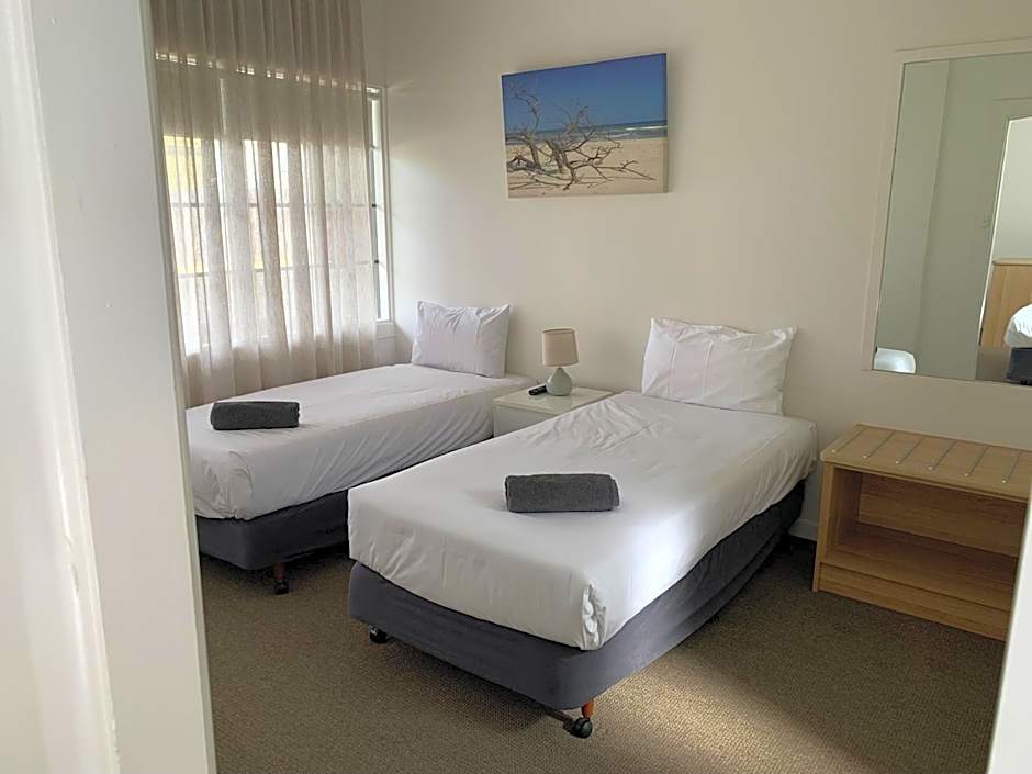 Guichen Bay Motel