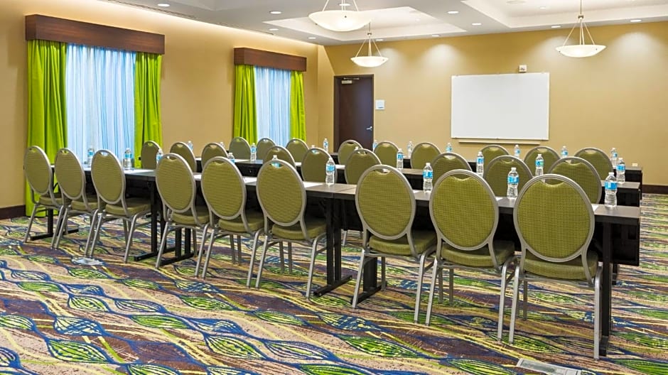 Holiday Inn Express & Suites Midland South I-20 By IHG