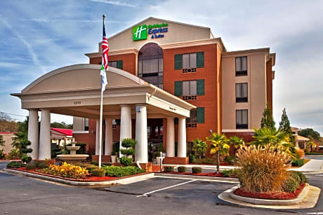 Holiday Inn Express Hotel & Suites McDonough, an IHG Hotel