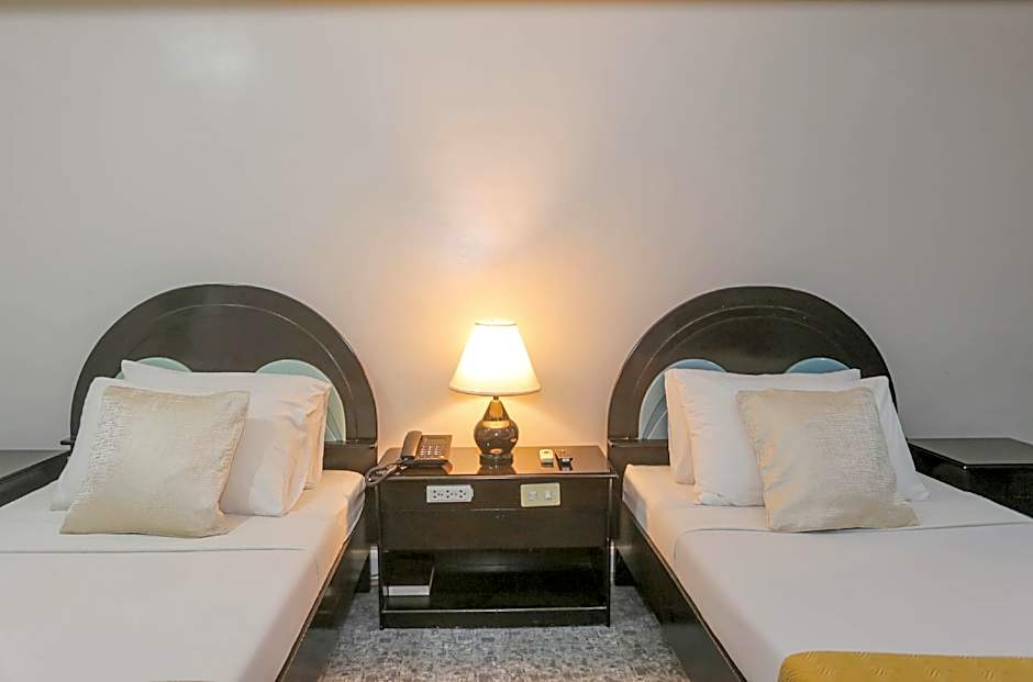 Holiday Plaza Hotel Cebu