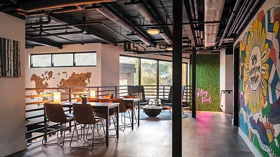 The Block Hotel & Commons