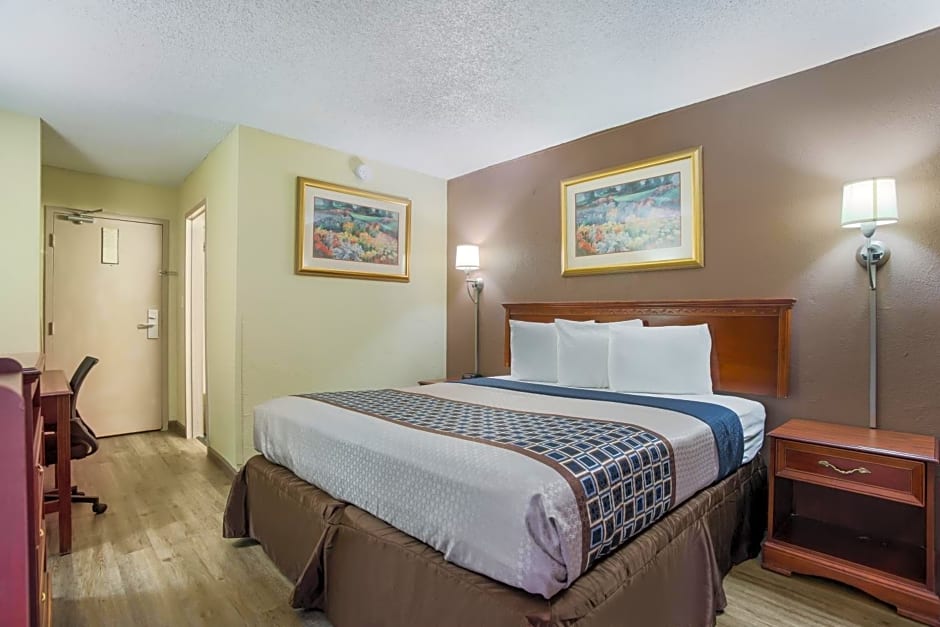 Americas Best Value Inn Tulsa I-44