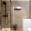 Q71 TIMELESS SUITES