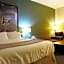 Super 8 by Wyndham Dauphin
