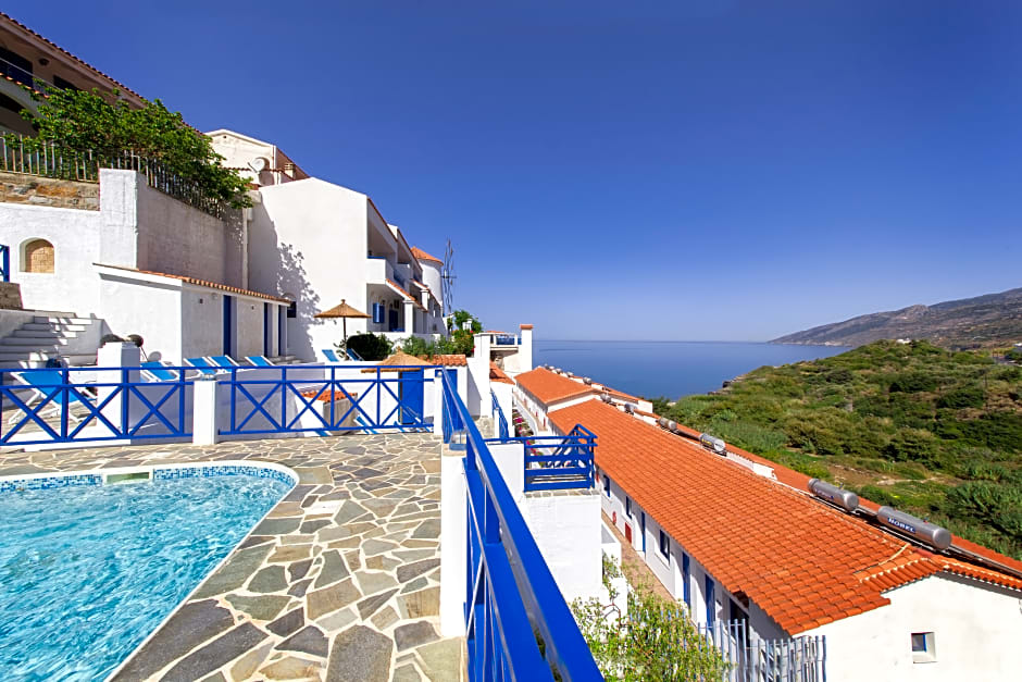 Kerame Hotel & Studios