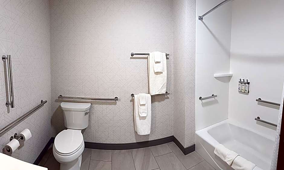 Holiday Inn Express And Suites Mansfield Ontario By IHG