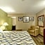 Deluxe Inn & Suites By OYO Miami OK