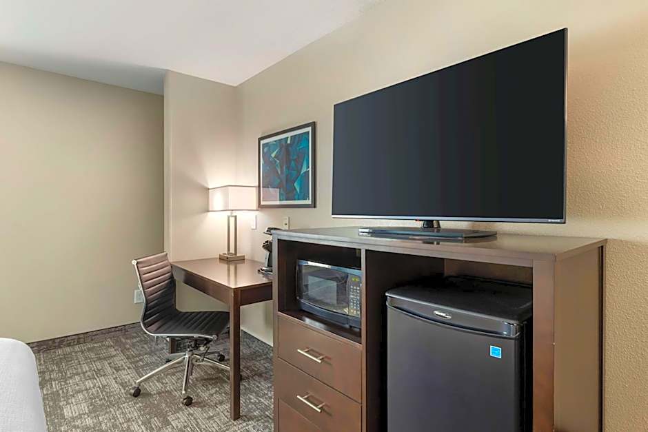 Best Western Watertown Inn and Suites