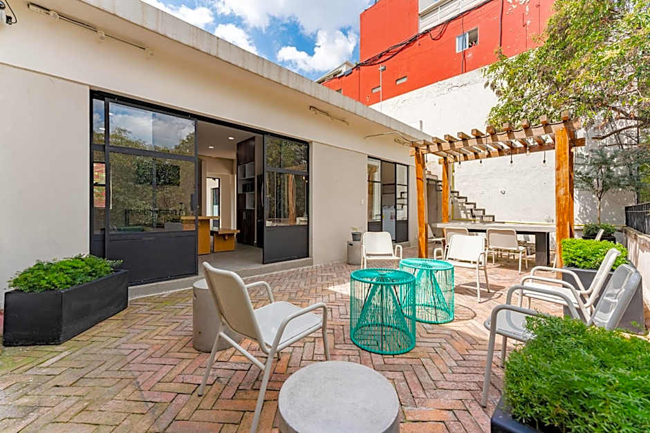 Casa Danubio Reforma by VH