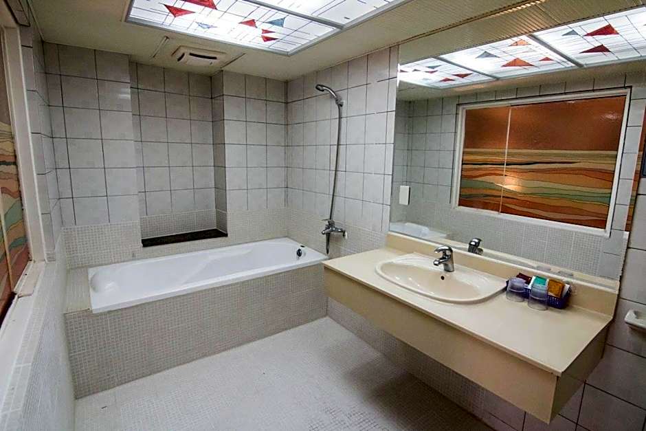 Katherine Plaza Hotel