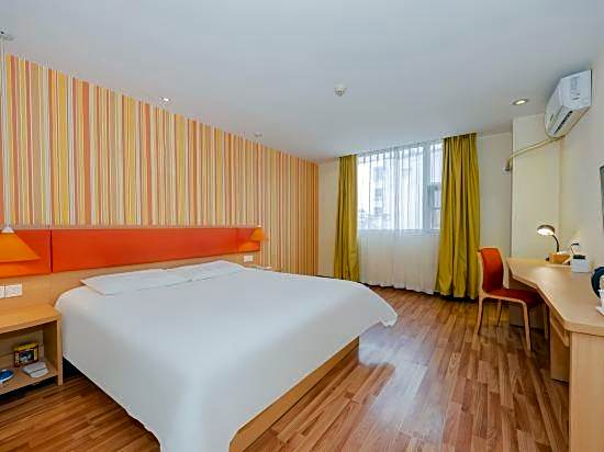 Home Inn (Ningbo East Zhongshan Road)