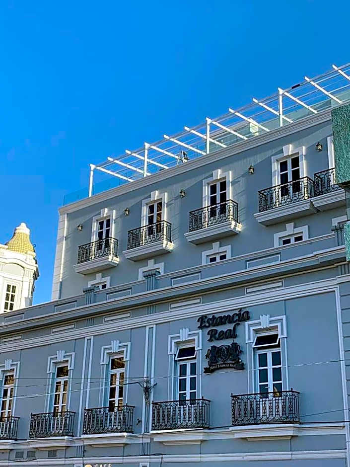 Hotel Estancia Real