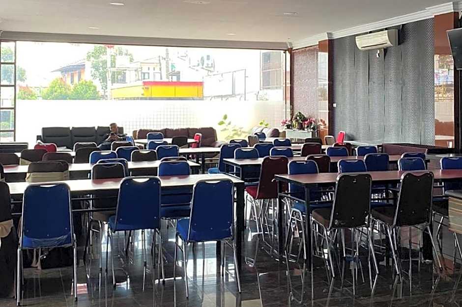 Reddoorz Plus Syariah Jalan Syiah Kuala Banda Aceh – Banda Aceh, ID