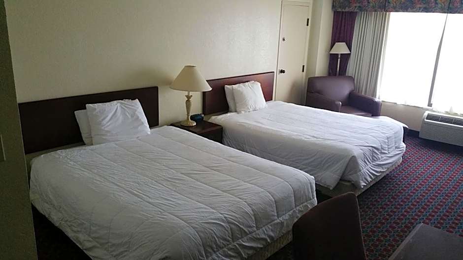 Imperial Swan Hotel & Suites – Lakeland, FL