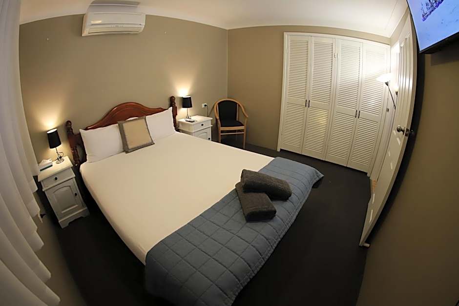 Sleepy Hill Motor Inn