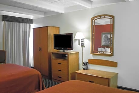 Double Room with Two Double Beds - Non-Smoking