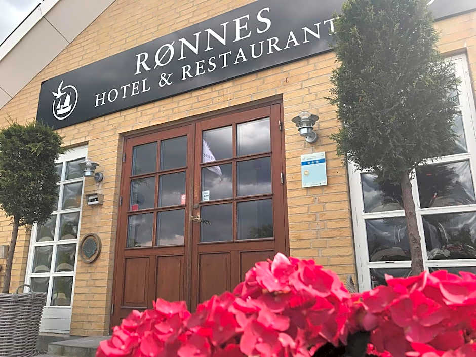 Rønnes Hotel — 50 fotoğraftan 1. fotoğraf