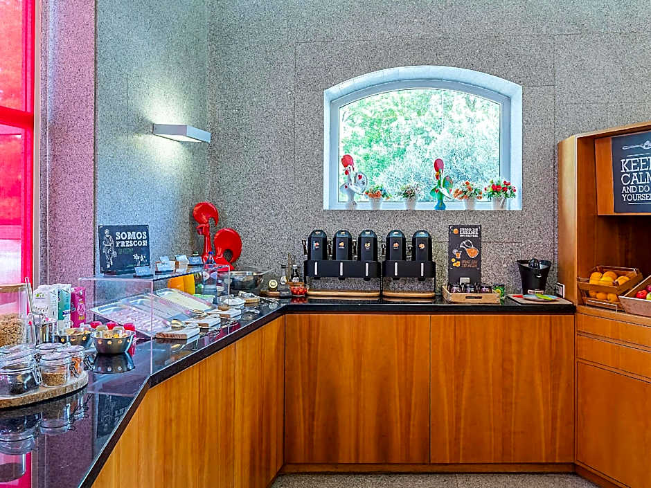 ibis Guimaraes Centro Hotel