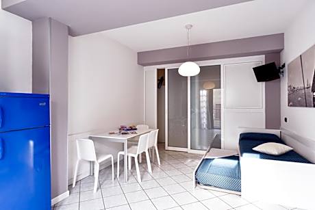 One-Bedroom Apartment (3 Adults)