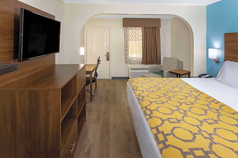 Baymont by Wyndham Biloxi Ocean Springs