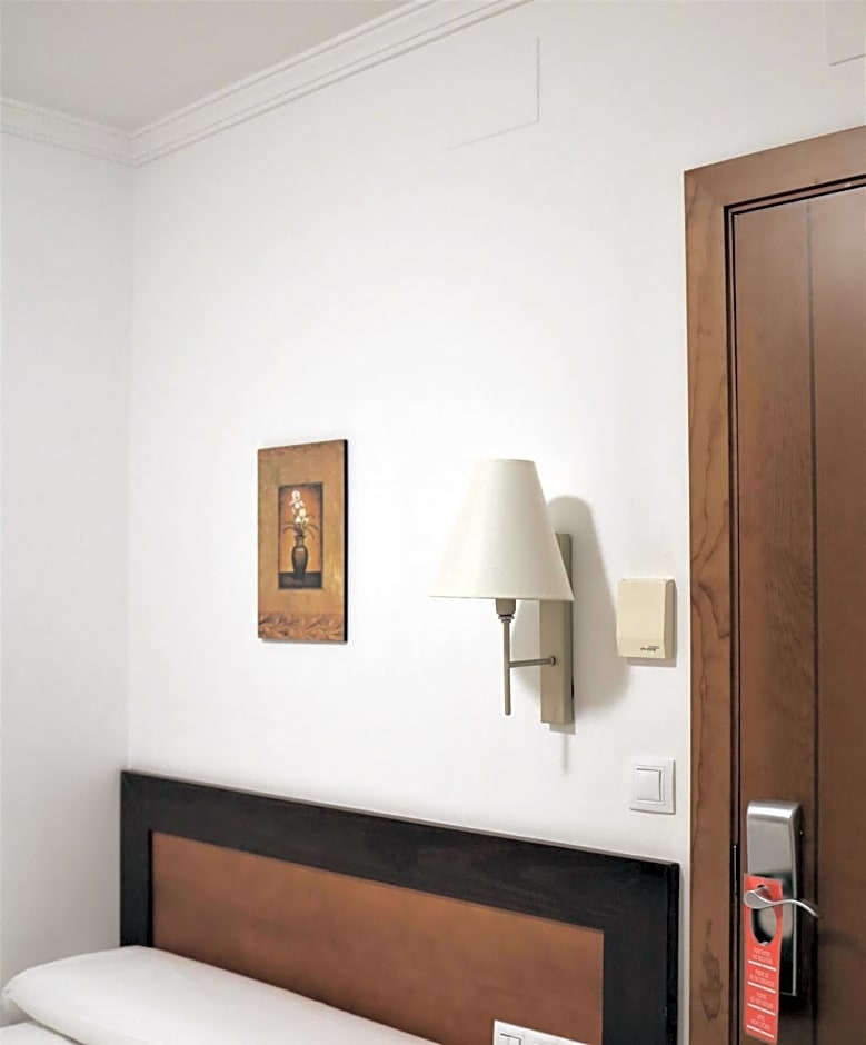 Hotel Restaurante Blanco y Verde