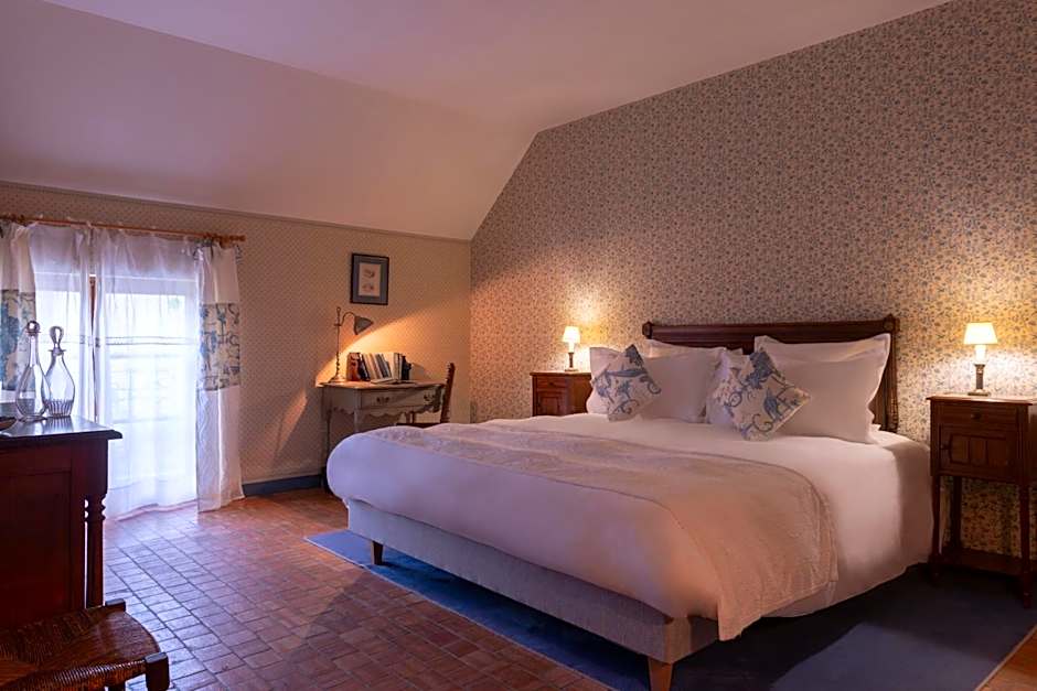 Photo 1 of 6 of 1 King Bed