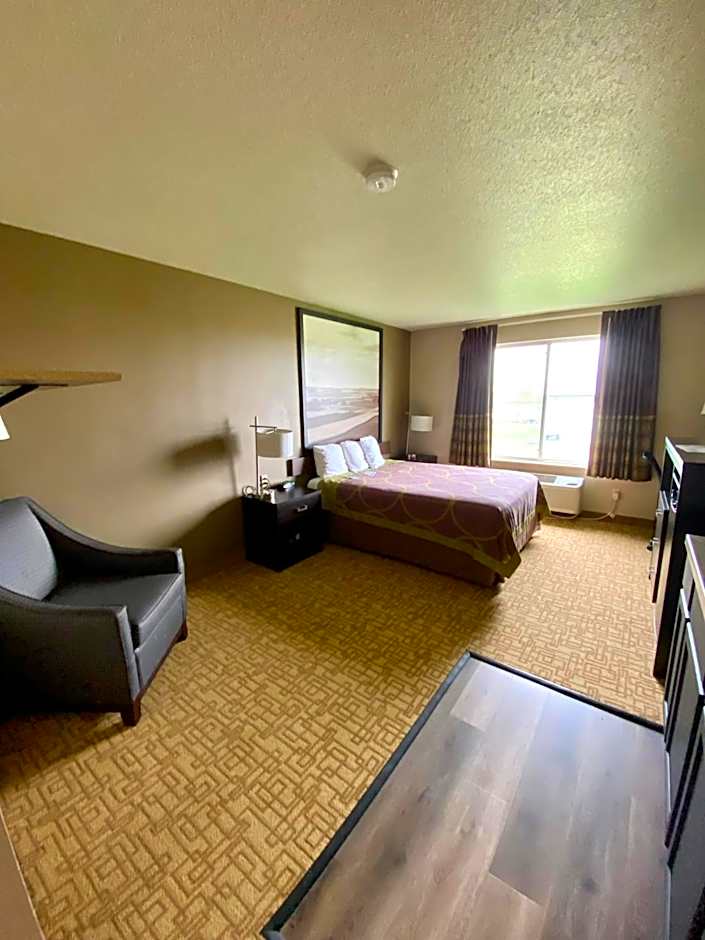 Photo 1 of 3 of Queen Room with Kitchenette - Non-Smoking