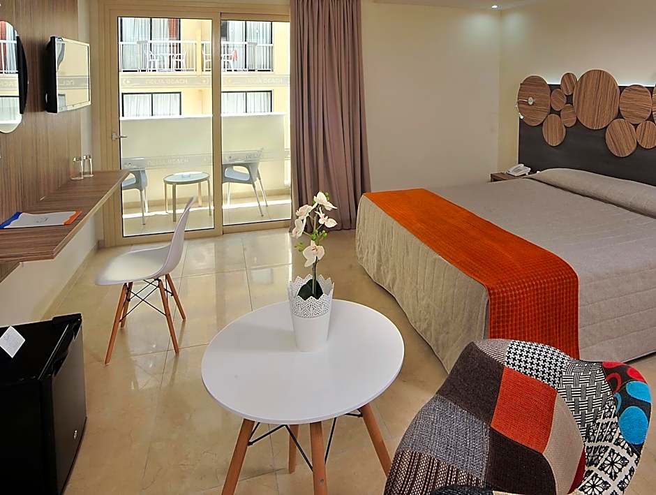 Nelia Beach Hotel & Spa