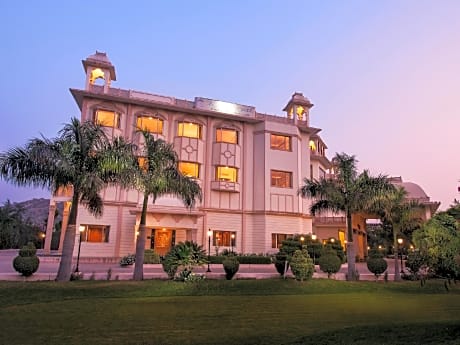 KK Royal Hotel & Convention Centre