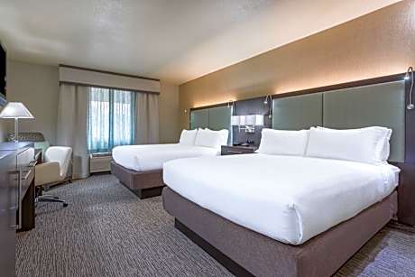 Standard Room with Two Queen Beds